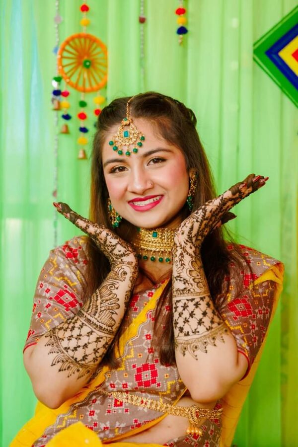 IMG-20221219-WA0046 mehendi makeup